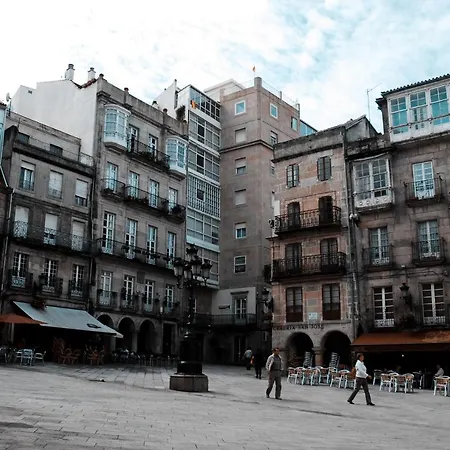 Rua Gonzalo Torrente Ballester * ויגו
